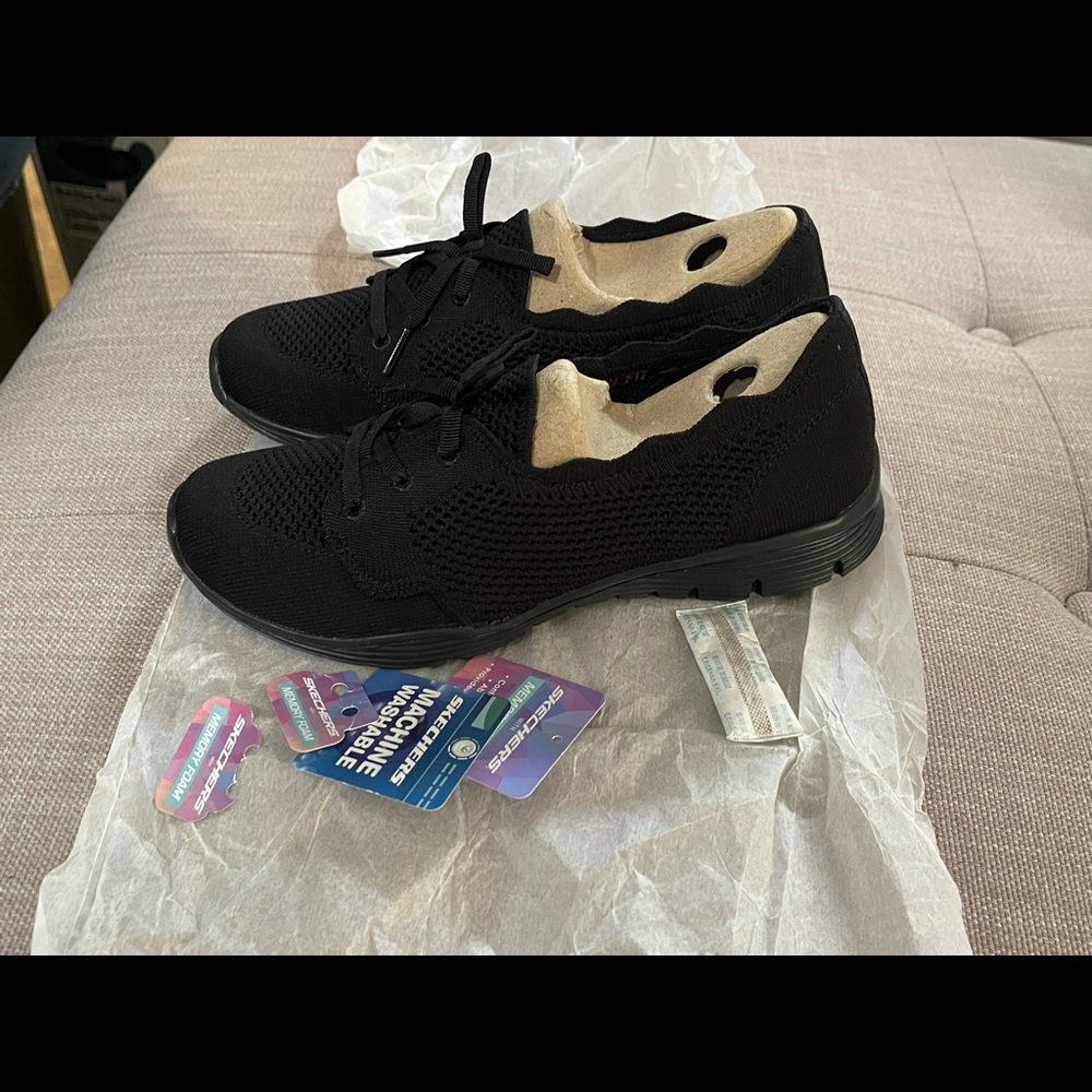 Brand New | Sketcher Memory foam | slip on | TAGS No longer included! - Picture 3 of 5